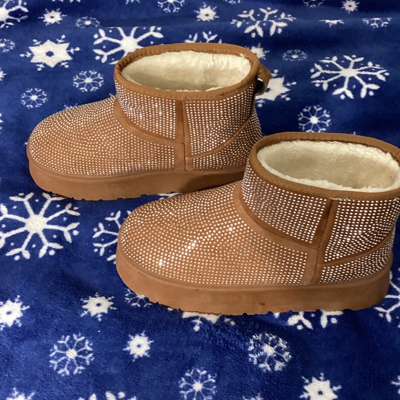 Taryn Rose Shoes - NEW W/O BOX TARYN by TARYN ROSE SZ 10 BROWN ANKLE BOOTS SILVER BEADS GLAMOUR
